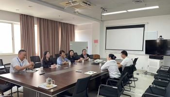 興業(yè)銀行南寧邕州支行行長陳玲玲一行到訪玉柴物流集團