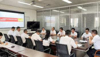 玉柴物流集團(tuán)黨委召開(kāi)“黨旗引領(lǐng)，使命擔(dān)當(dāng)”基層黨支部新老書(shū)記交接座談會(huì)